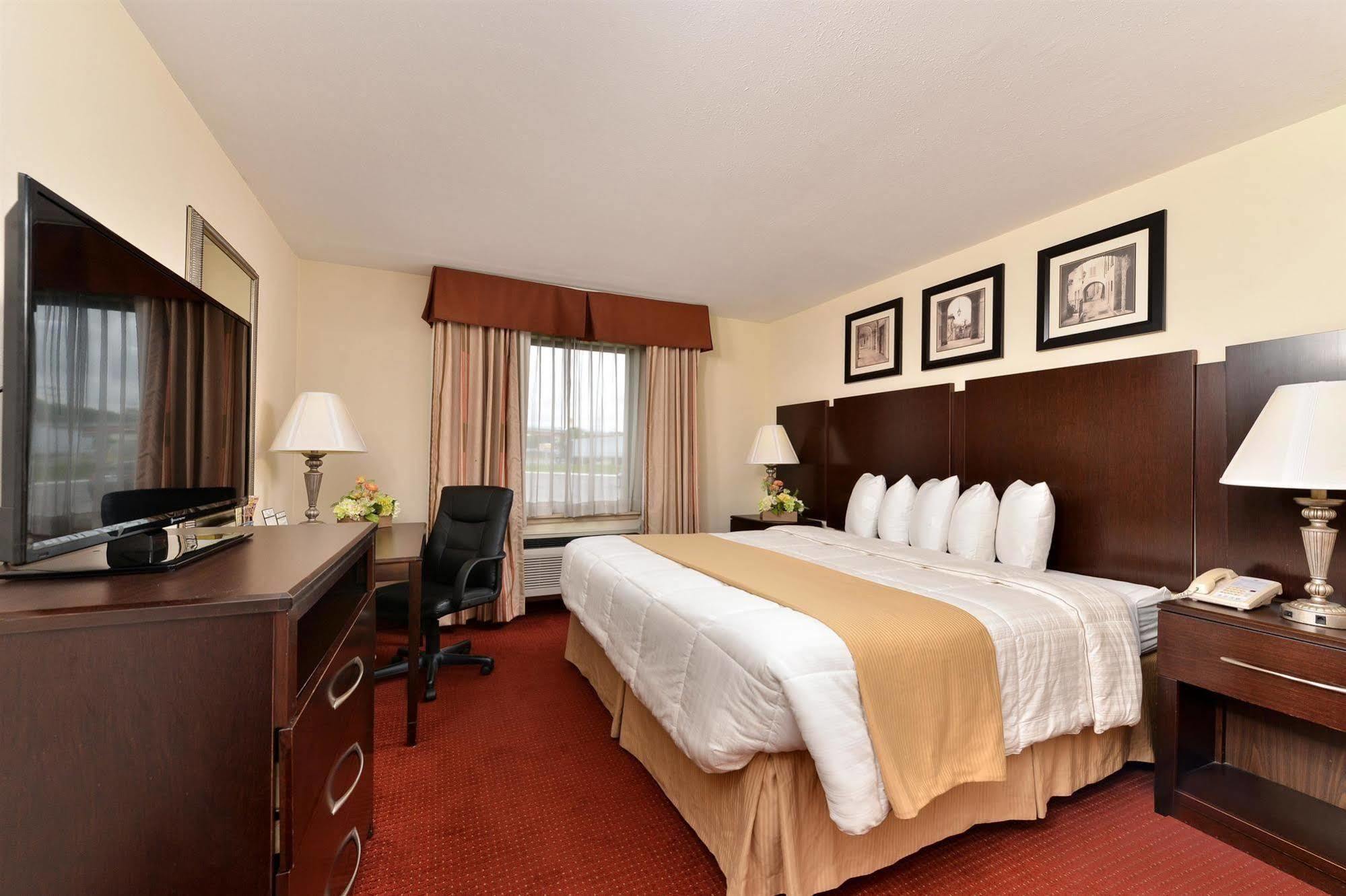 Magnuson Hotel Nashville North Гудлеттсвілл Екстер'єр фото